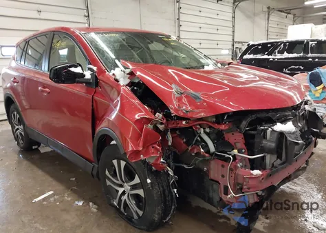 2017 Toyota Rav4 Le z USA, uszkodzony, nr VIN JTMZFREV5HJ148892